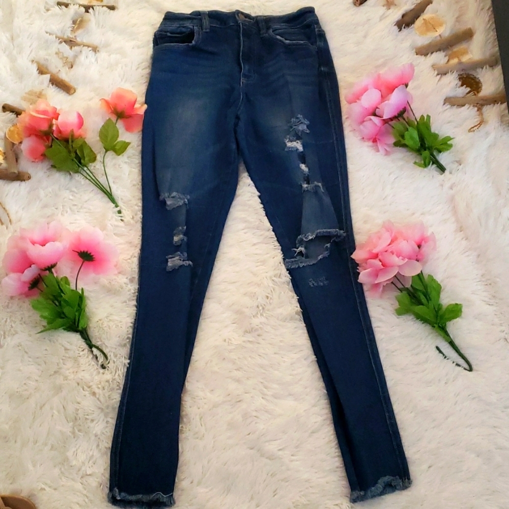💚Like new ripped forever 21 jeans
